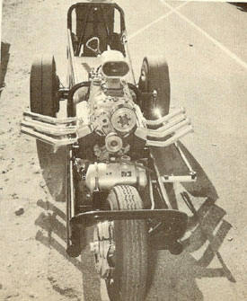 Illustration for article titled Whitewall Tires And Muffler Pipe Rollbars: Drag Racing Back In The Day